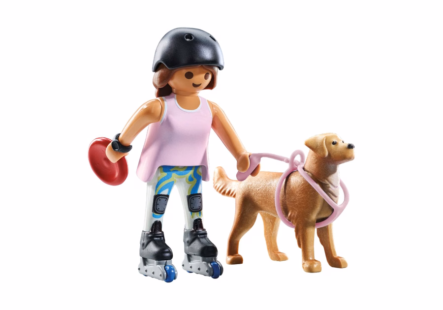 Patinador con perro cobrador