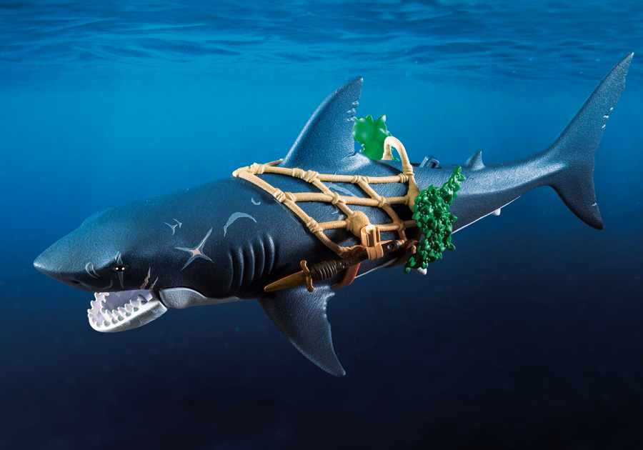 Tiburón gigante con pirata